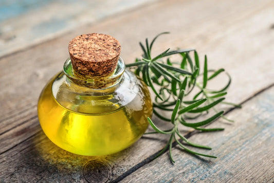 RootMD Explains: Does Rosemary Oil Block DHT Safely?